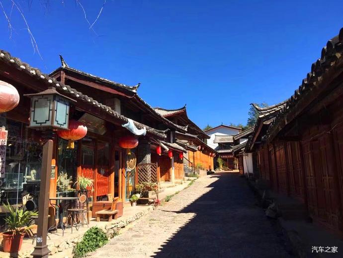 赵明：很荣耀在这样一个荣耀的时刻代表荣耀13000多名小伙伴领取这个奖励